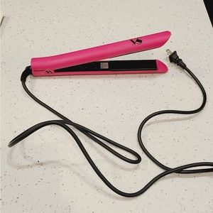 Straight Ahead Neo Ceramic Flat Iron